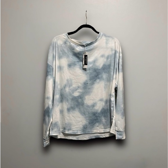 Romantichut Two Piece Blue Tie-Dye Long Sleeve Top and Pocket Shorts - Picture 2 of 5